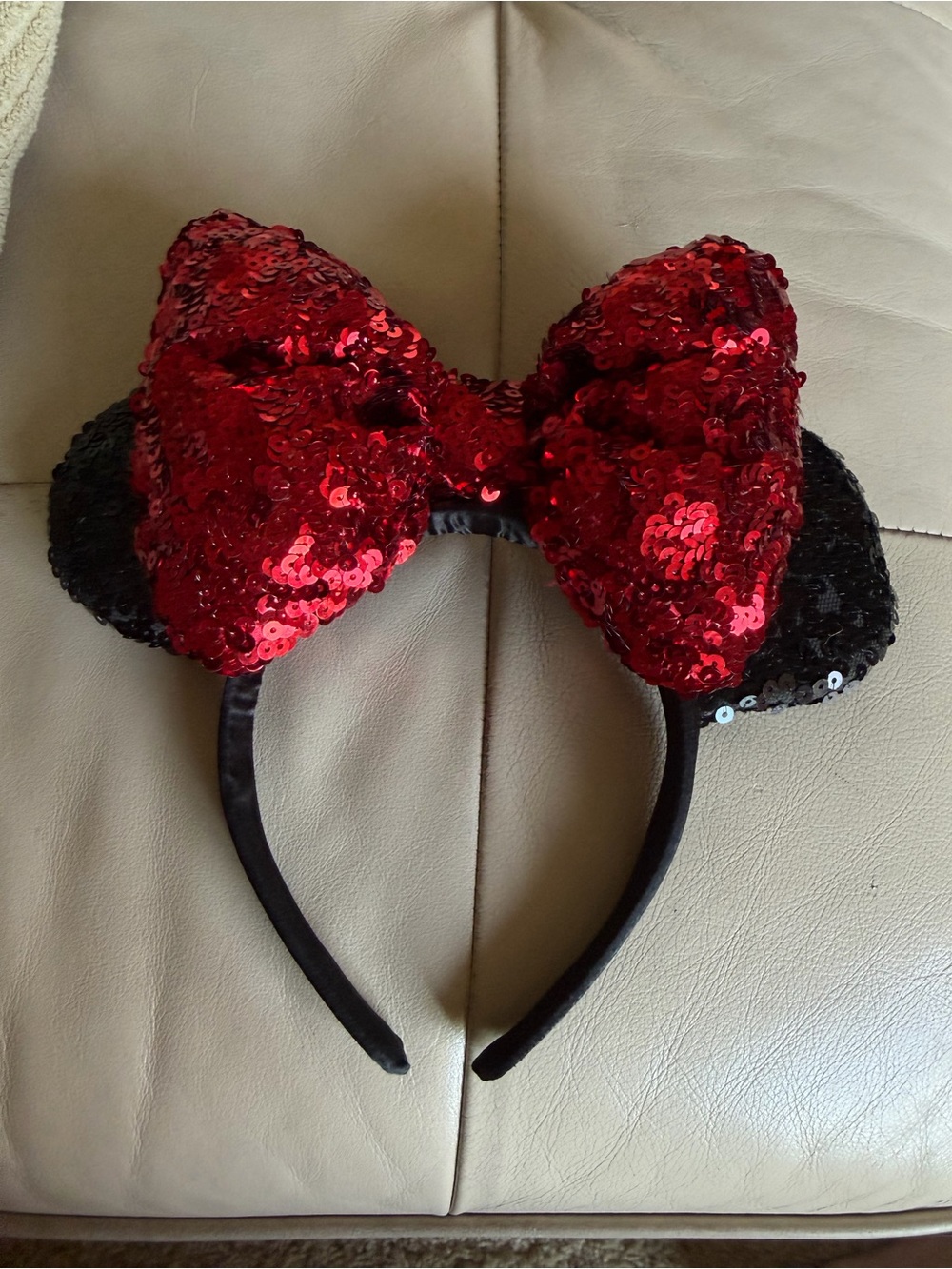 Minnie Mouse Sequin Bow Headband - Red & Black